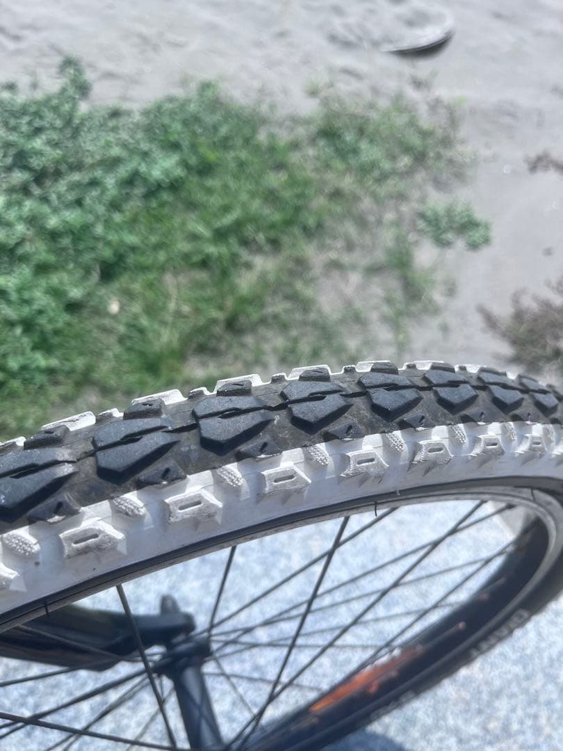 GIANT24インチ新品チューブ不具合無し