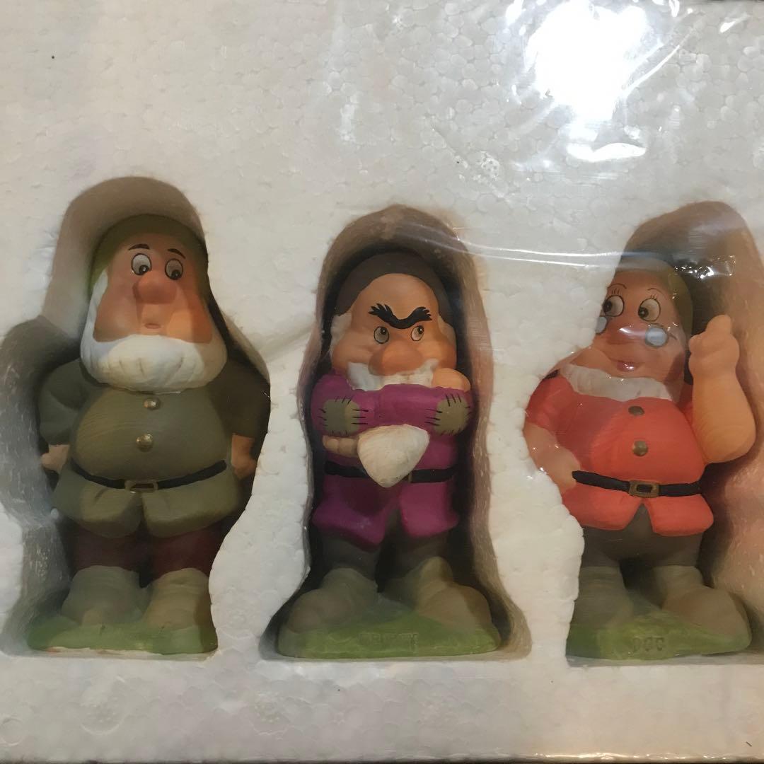 ディズニー　白雪姫　七人の小人　ガーデニング　置物フィギュア