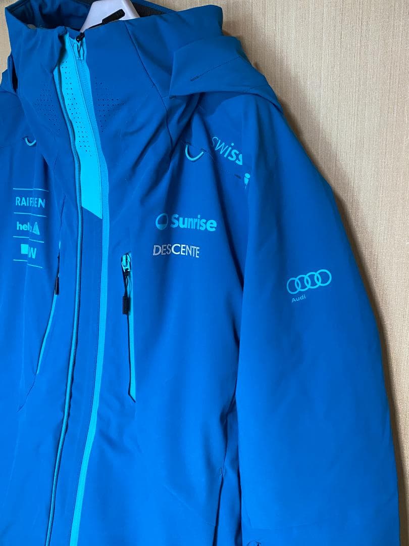 デサント【DESCENTE】《スイスレプリカ》スキーウェア L　上下セット