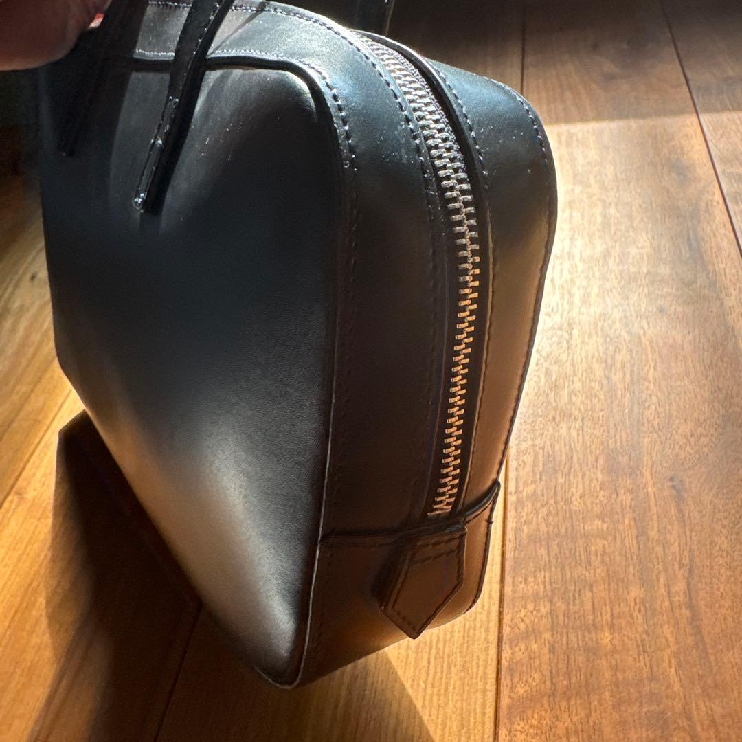 ヴィリーナ別注　ヤーキ　スクエアハンドバッグ　ネイビー