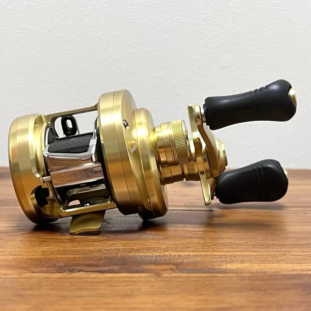 【美品】SHIMANO 14カルカッタ コンクエスト 100 ノーマルギア 右
