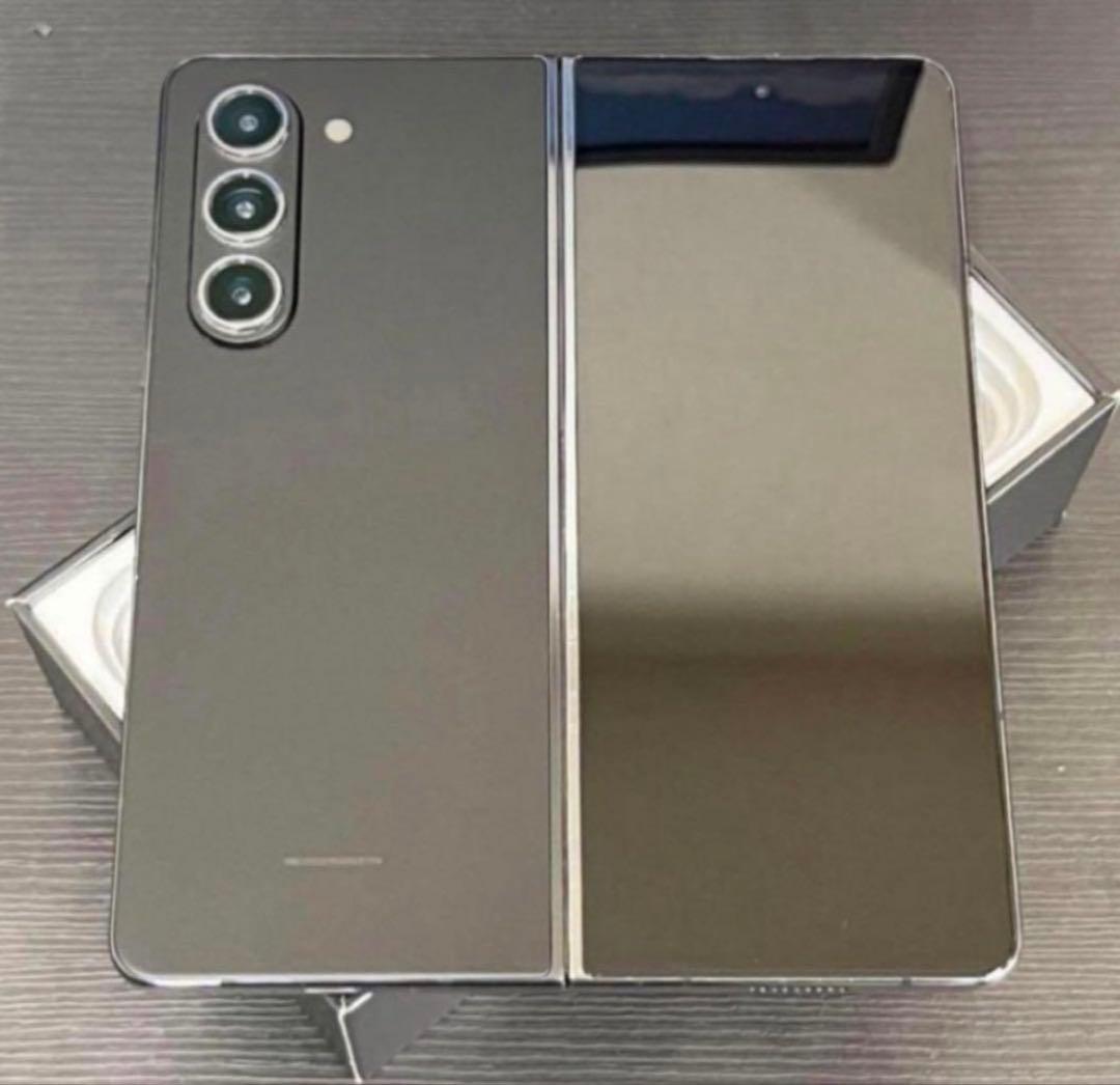 【良品】Android Galaxy Fold 5｜512gb｜SIMフリー