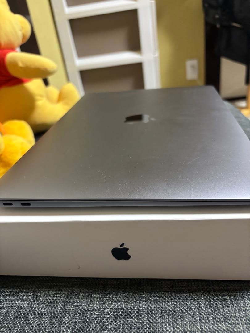 【美品】MacBook M1（2020）スペースグレー