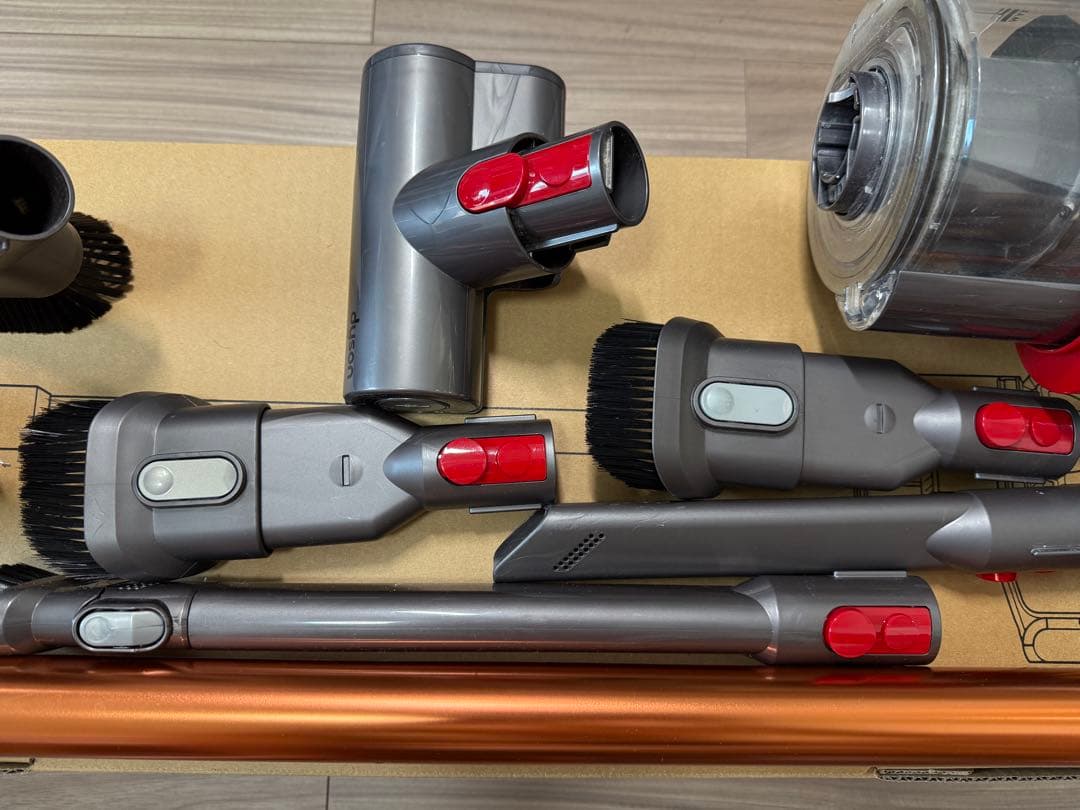 掃除機・クリーナー Dyson Cyclone V10 Fluffy (SV12 FF LF)