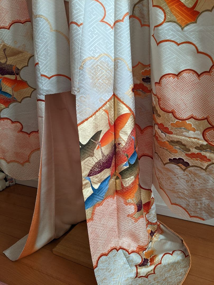 ✨特選お誂え お振袖【駒刺繍 雲取り飛鶴文 金彩　正絹】結婚式 卒業式 成人式