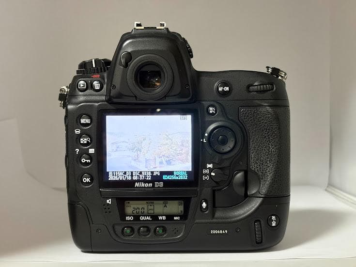 ★訳アリ★ ニコン NIKON D3 ボディ 『外観、光学綺麗』