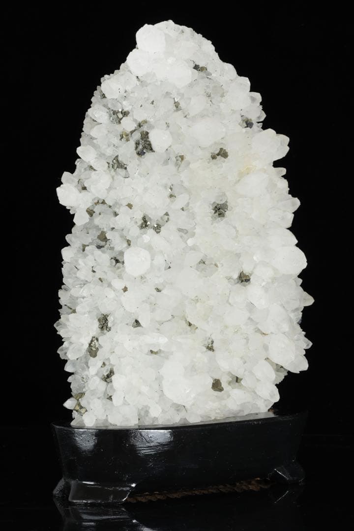 水晶クラスター 黄鉄鉱共生 台座付 2.1kg 天然石 原石 自然石 鉱物標本