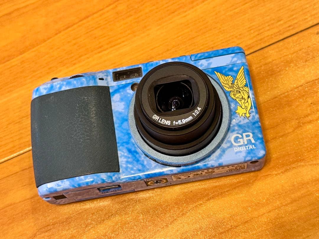 【限定品・美品】GR DIGITAL1周年記念モデル 寺田克也氏天使のイラスト