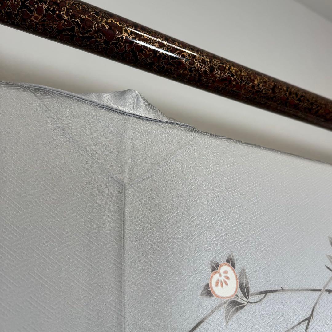 しつけ付　正絹　袷　現代　広襟　高級　訪問着　着物　着丈169 シルバー　光沢