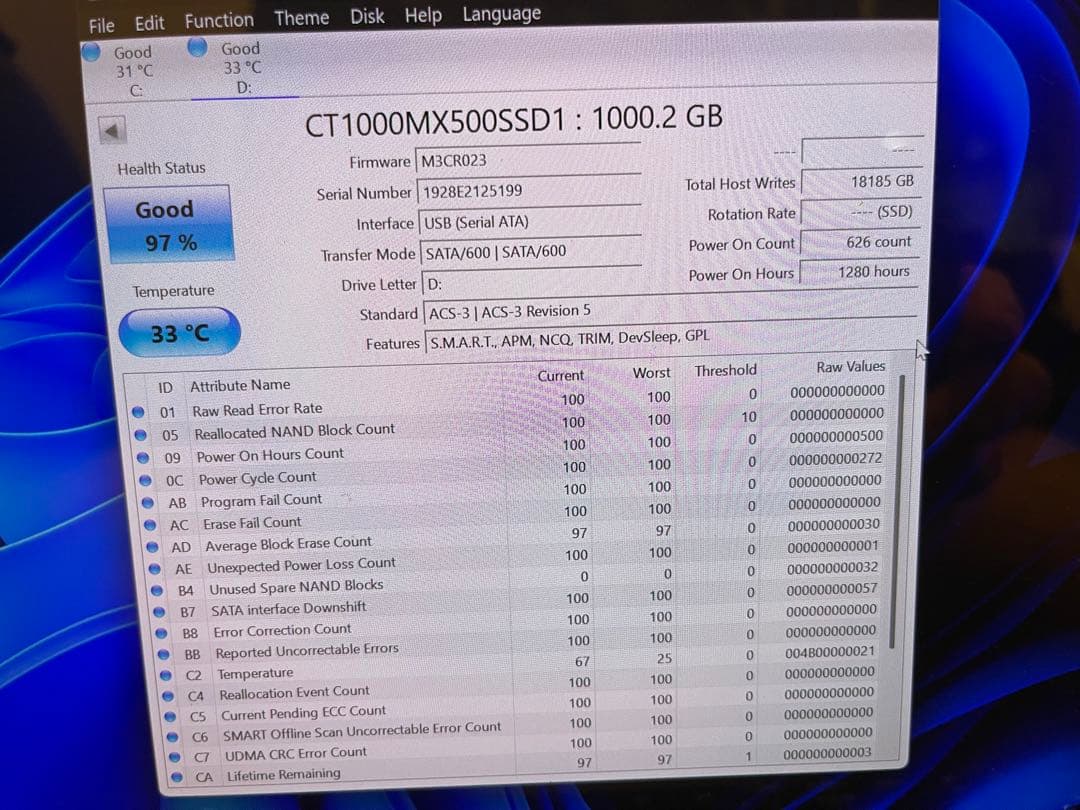 Crucial MX500 1000GB 2.5インチSSD