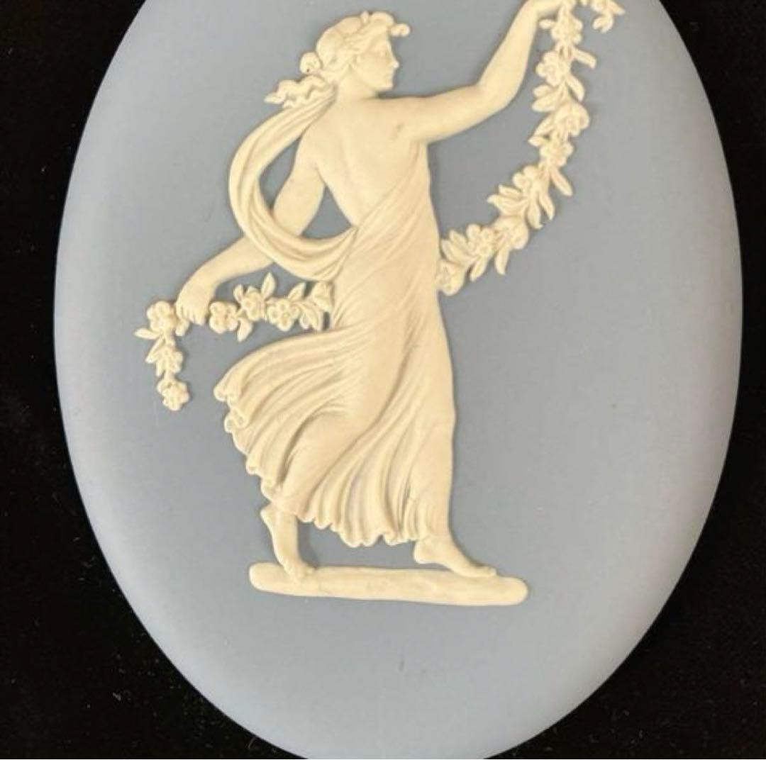 ウェッジウッド　ジャスパー　メダリオン陶板　ブローチ付き