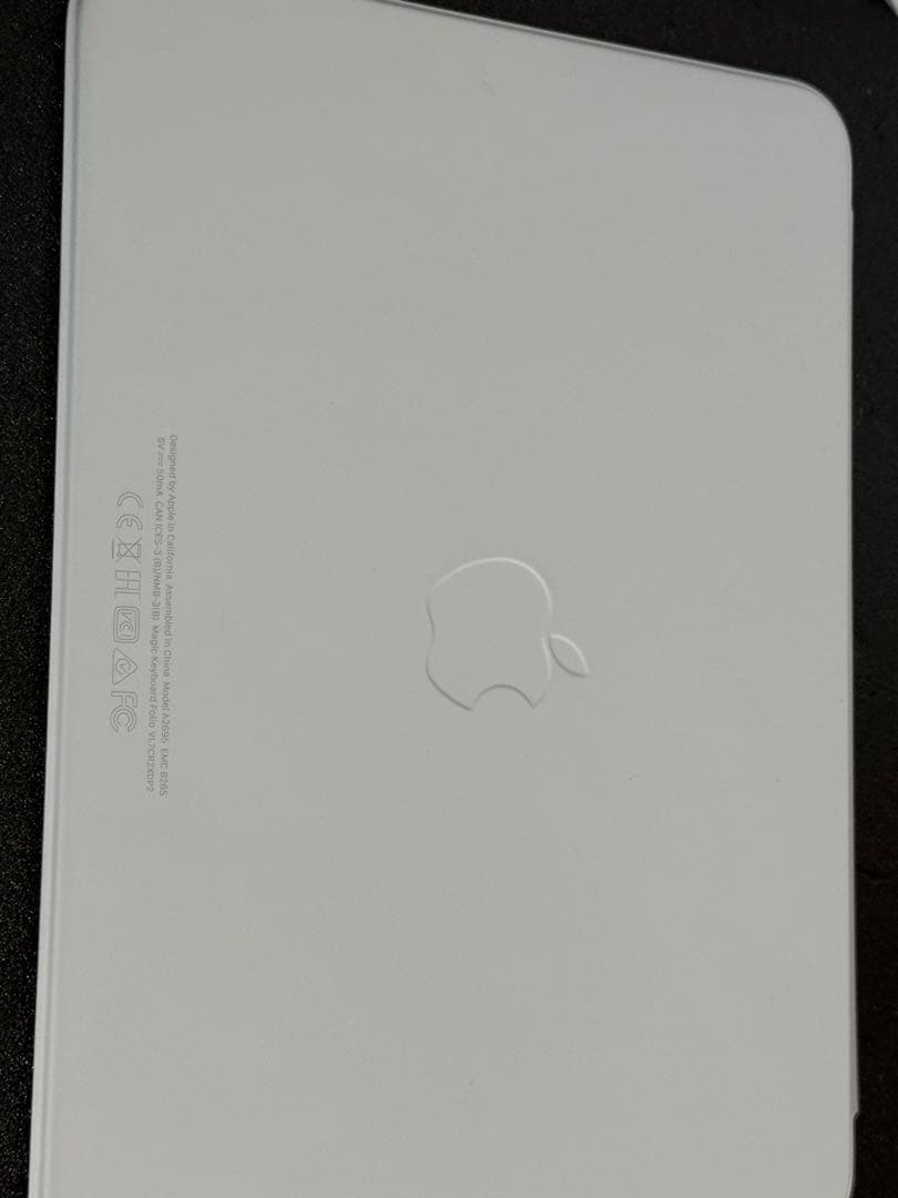 Apple 純正　iPad Magic Keyboard Folio A2695