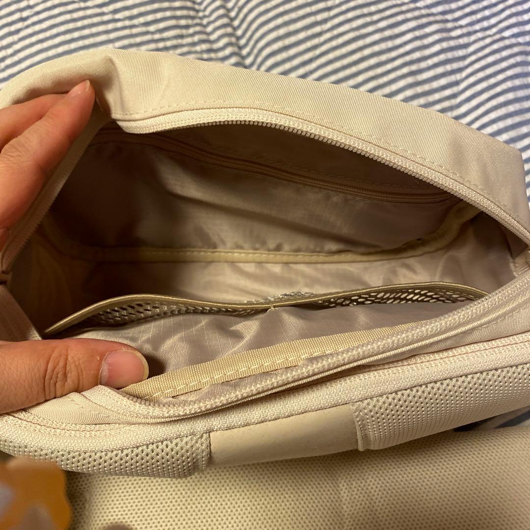 POMULU ショルダーバッグ・ヒップシート ナチュラルアイボリー