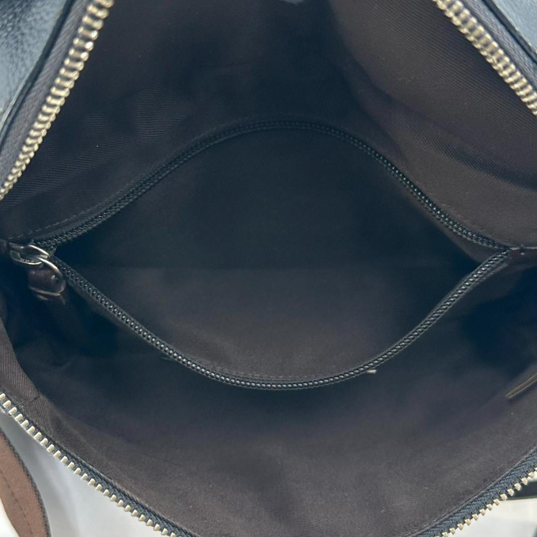 COACH コーチ トンプソン ボディバッグ スリングバッグ シボ革 ロゴ型押し