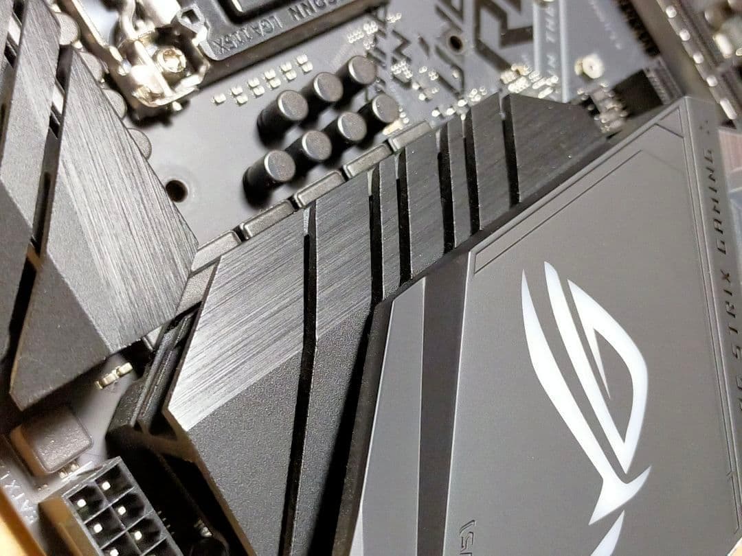 STRIX Z390-F GAMING　LGA1151