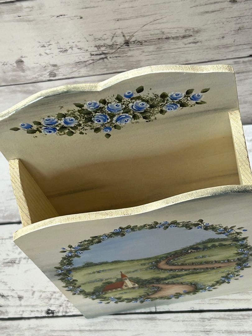 トールペイント 風景画の小物入れ