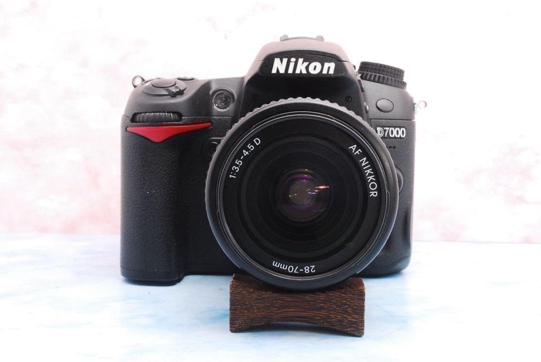 ◎ニコン D7000◎一眼レフカメラ◎高速連写◎デビュー向け◎人気機種