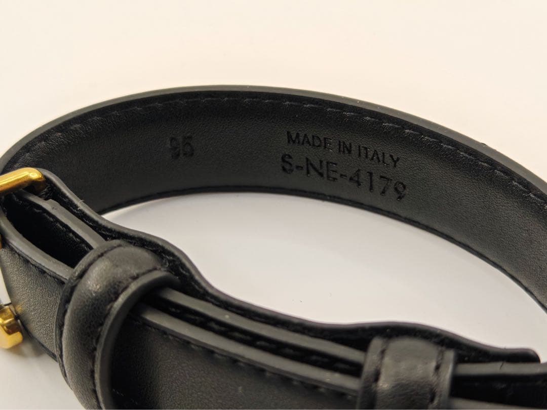 CELINE トリオンフ ベルト ブラック95サイズ　美品