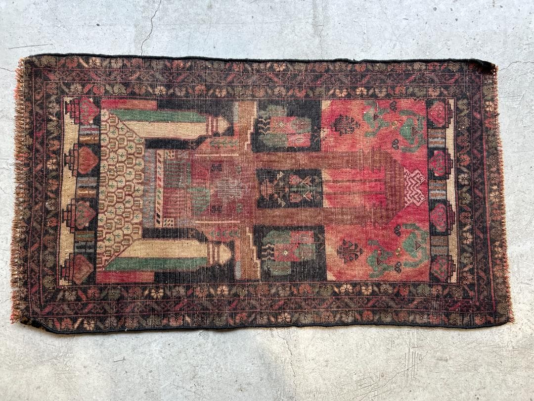 【vintage rug】アフガニスタン産｜75×130｜バルーチ族｜トライバル