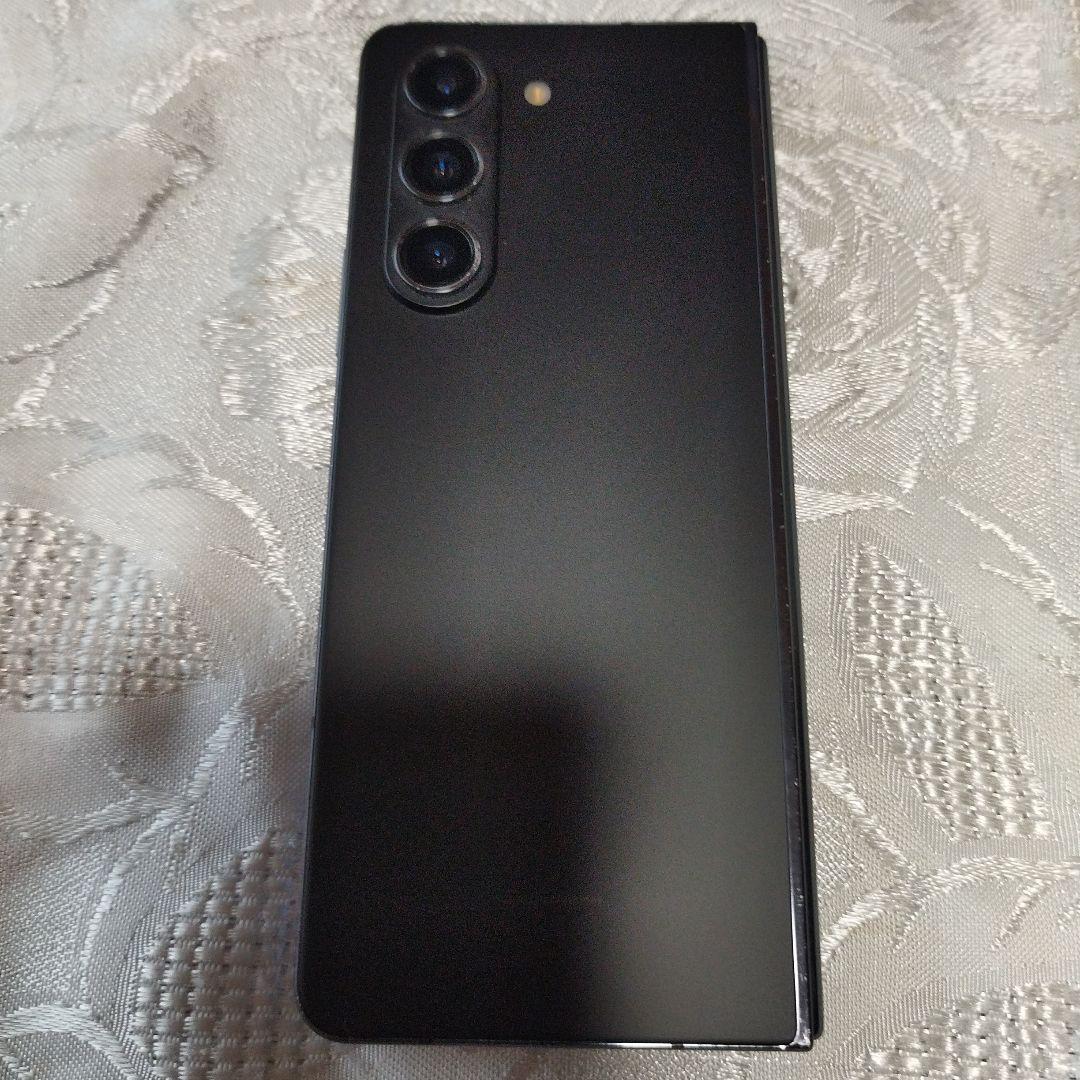 難有Samsung Galaxy Z Fold5 SM-F946W黒256北米版