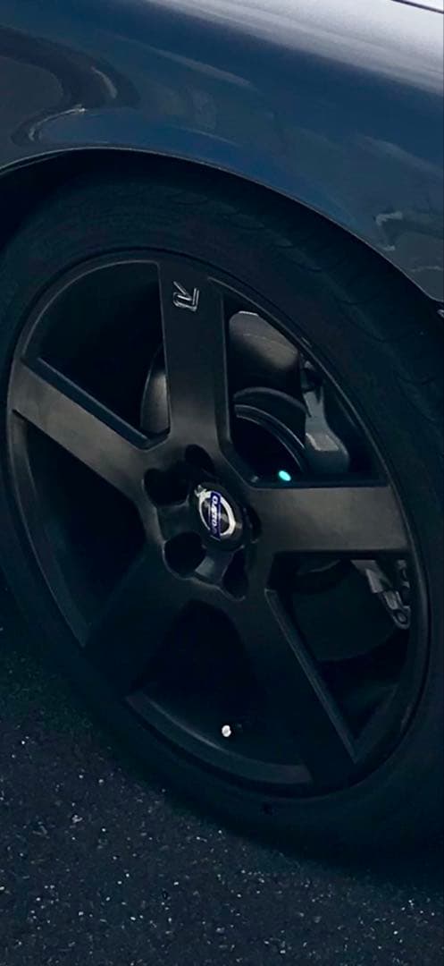 ボルボ　純正ホイール　ペガサス　235/40 ZR 18インチ　マットブラック