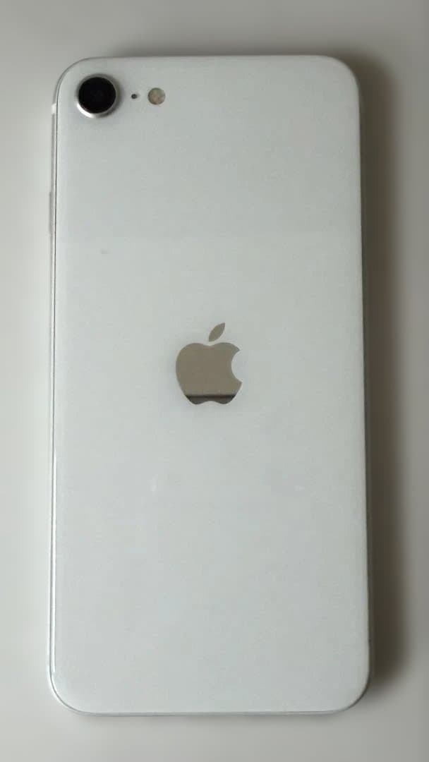 ★美品 iPhone SE 第2世代 SIMロックなし　ホワイト 64GB 本体