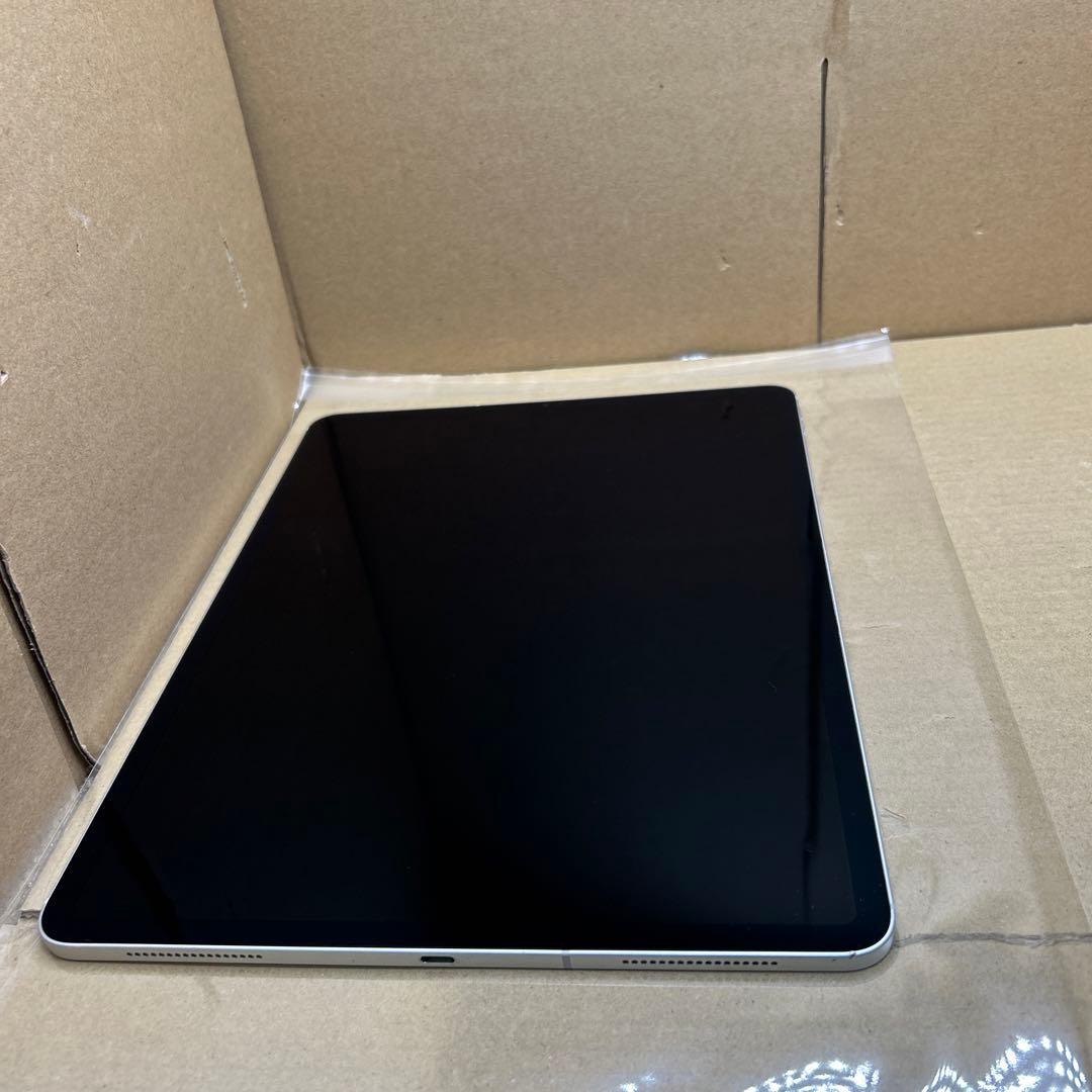 iPad Pro 12.9インチ (第３世代) Wi-Fi + Cellular