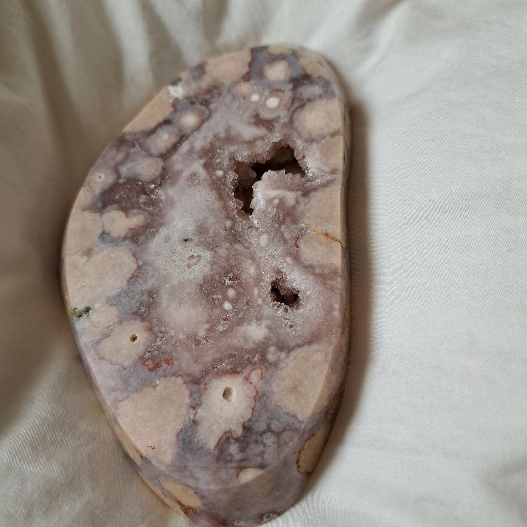 ピンクアメジスト　　パワーストーン　置物　台座付き