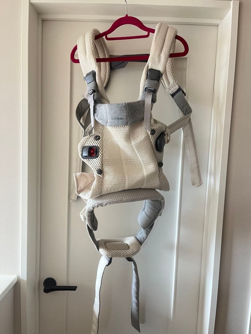 超美品　BabyBjörn ベビービョルン　抱っこ紐　ハーモニー　クリーム