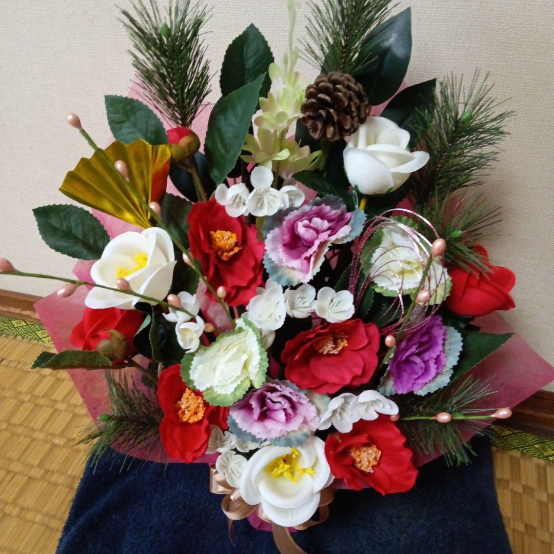 造花　お正月飾り　椿　葉牡丹　松　アレンジ