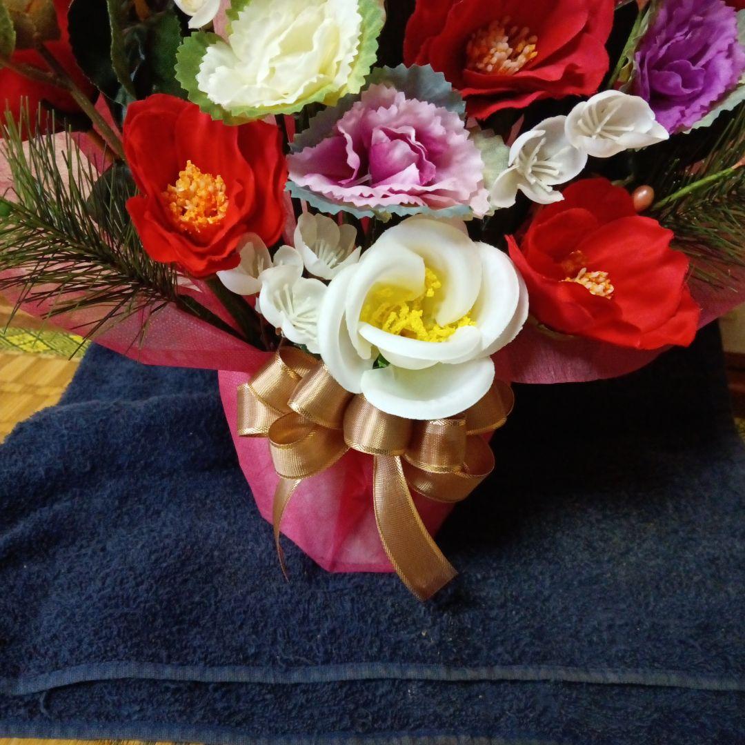 造花　お正月飾り　椿　葉牡丹　松　アレンジ