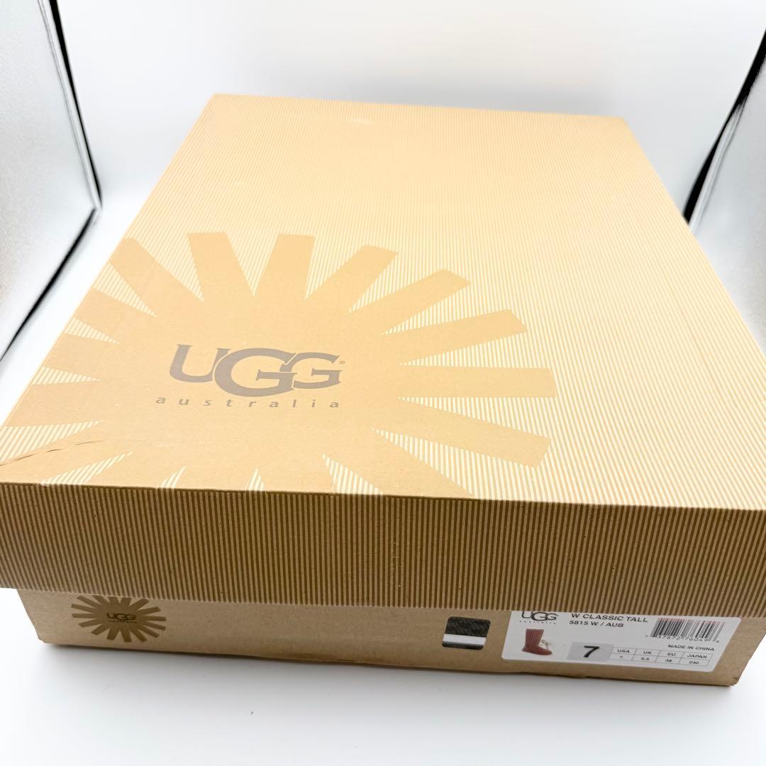 未使用品　箱付き　UGG W CLASSIC TALL　5815W　24cm
