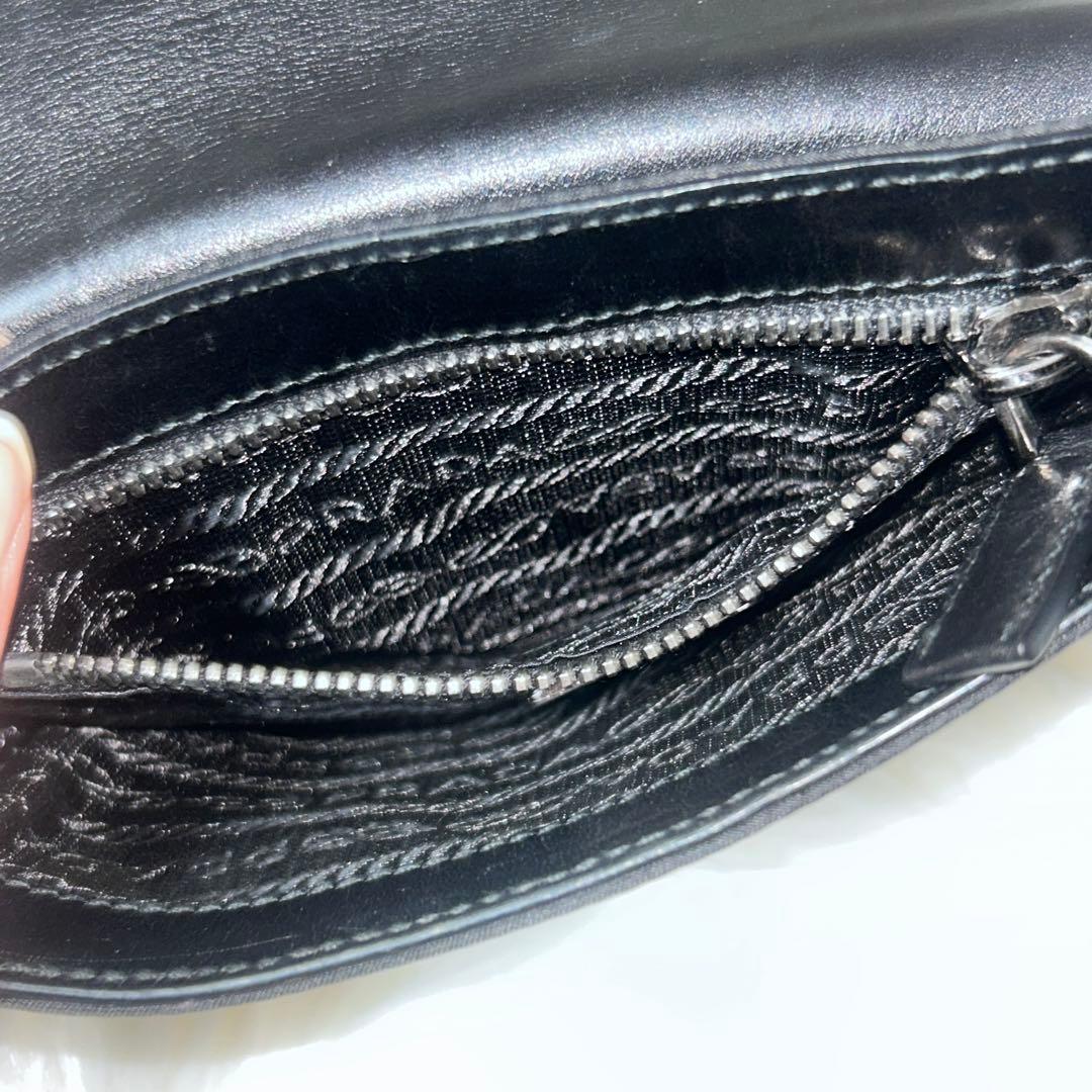 PRADA ハンドバッグ