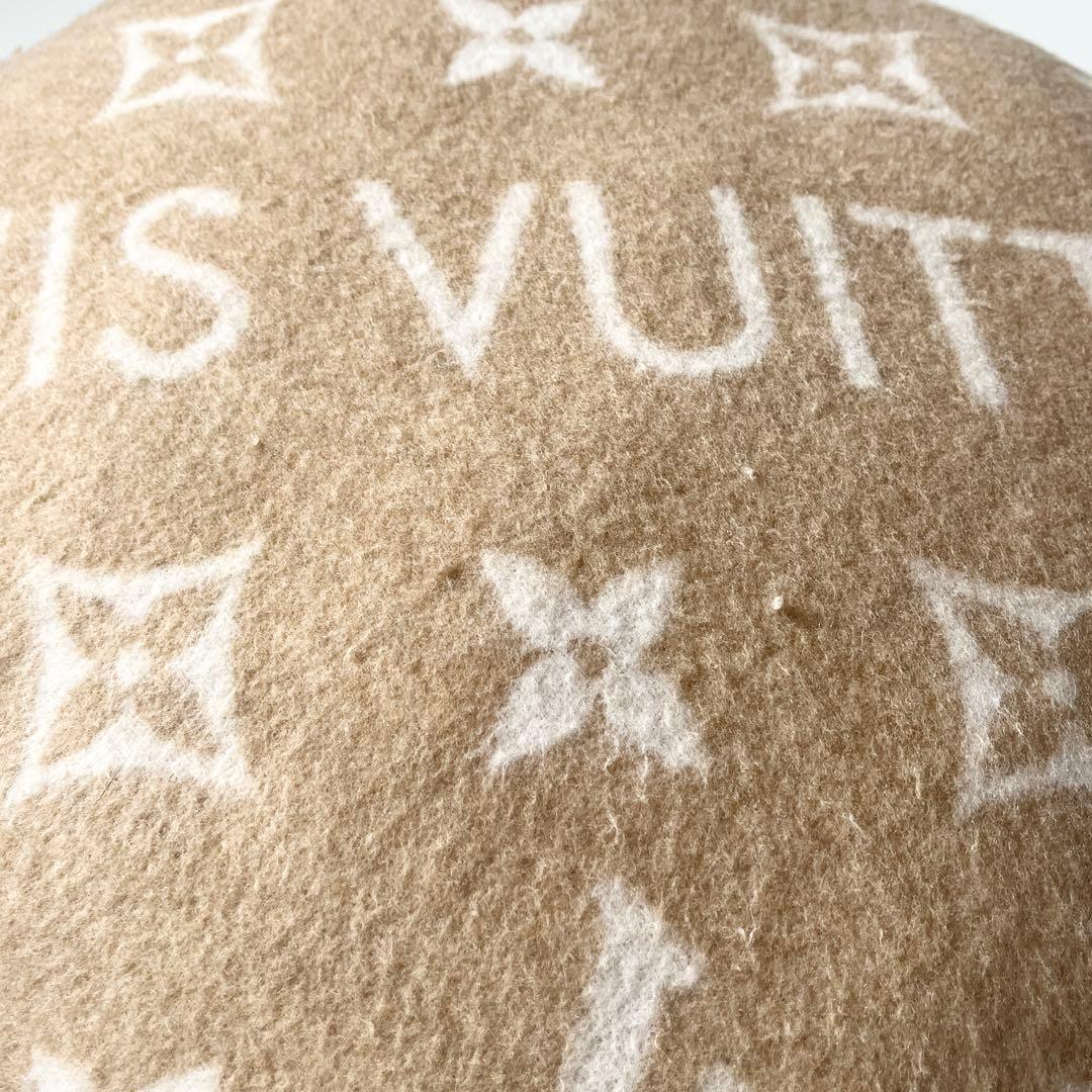 ルイヴィトン　クッション ネオ モノグラム　ウール　カシミヤ　ベージュ