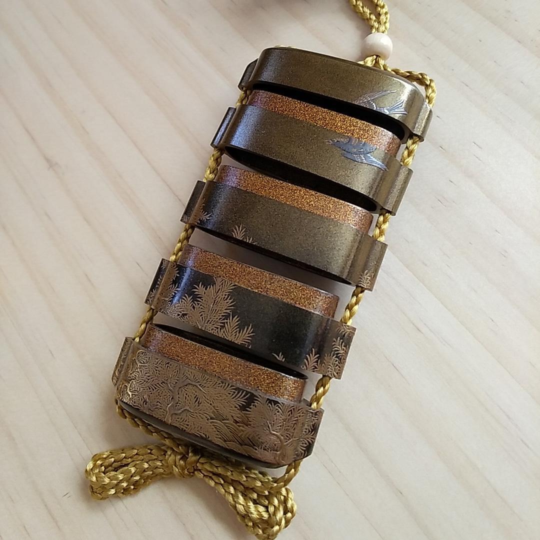 春井恒眠作　紀伊高野山玉川蒔絵印籠　人物根付