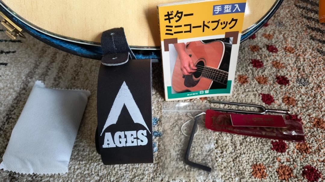 YAMAHA　ヤマハ　アコースティックギター　FG-740　ケース付き