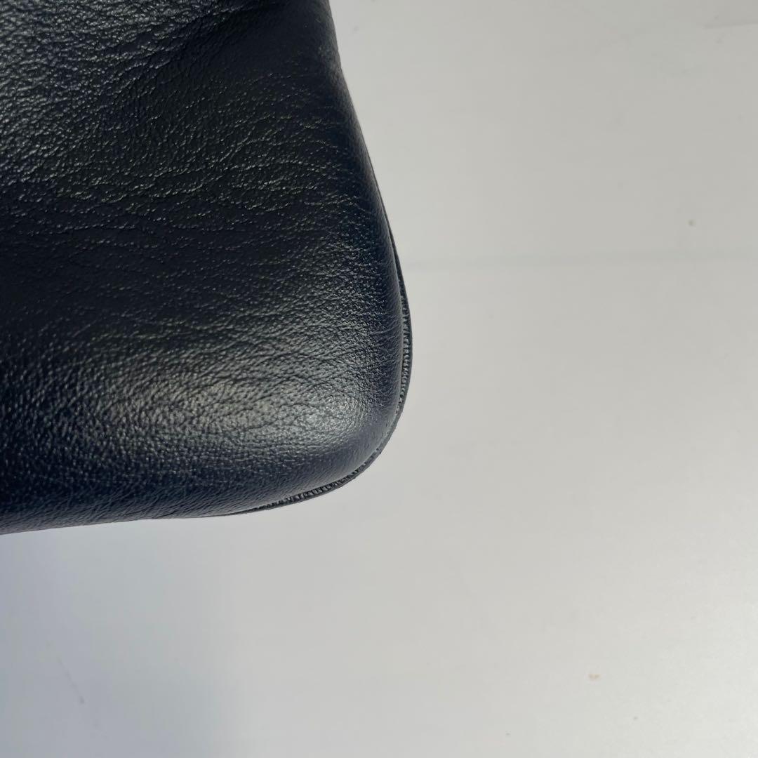 ✨未使用級　近年モデル✨　dunhill ショルダーバッグ　ポシェット　レザー