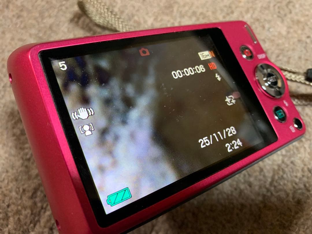 美品　CASIO（カシオ）デジタルカメラ EXILIM EX-ZS190 動作品