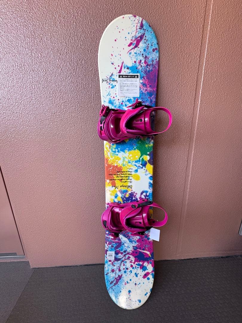 (総額33,000円　新品、値下げ済み)スノーボードとバッグセット