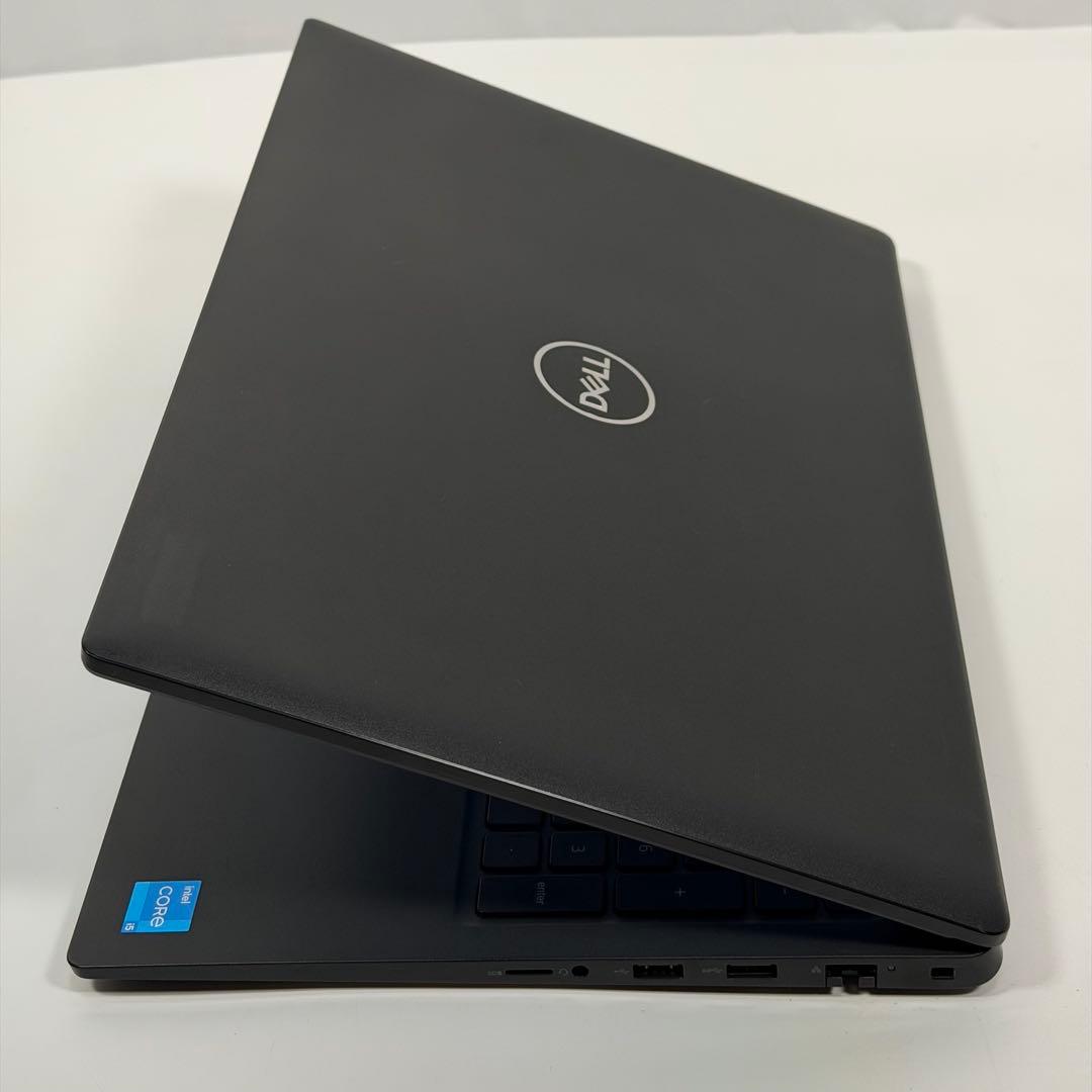 Windowsノート本体 84.Latitude3520 i5-11/16G512G Office2024