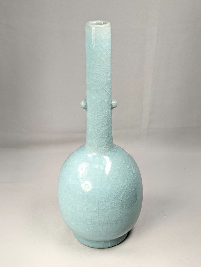 未使用 鍋島焼 青磁　双耳鶴首瓶　第９代目小笠原長春作　花瓶　貫入 陶印