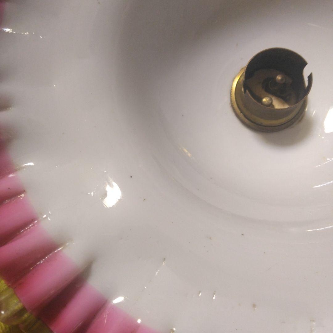 電気笠　電笠　ガラス　乳白色　フリル　レトロ　ペンダントランプ