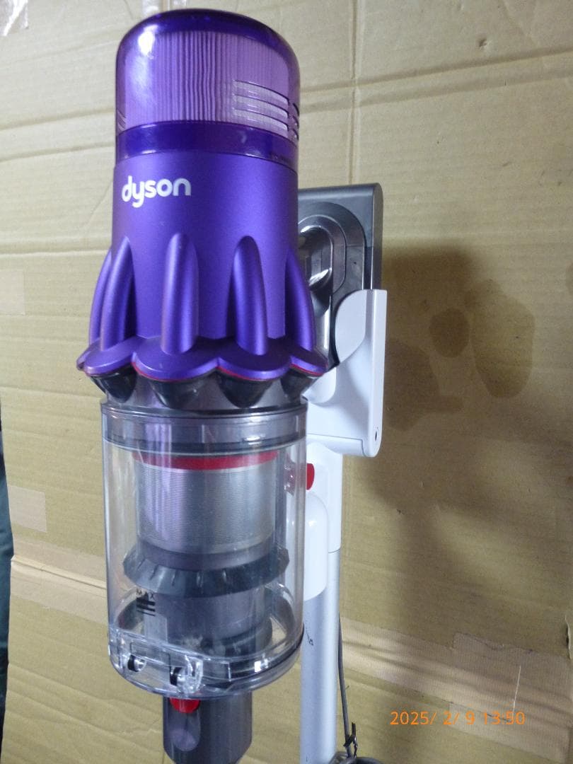 frenchie　ダイソンSV18　付属品付き　エコモード42分