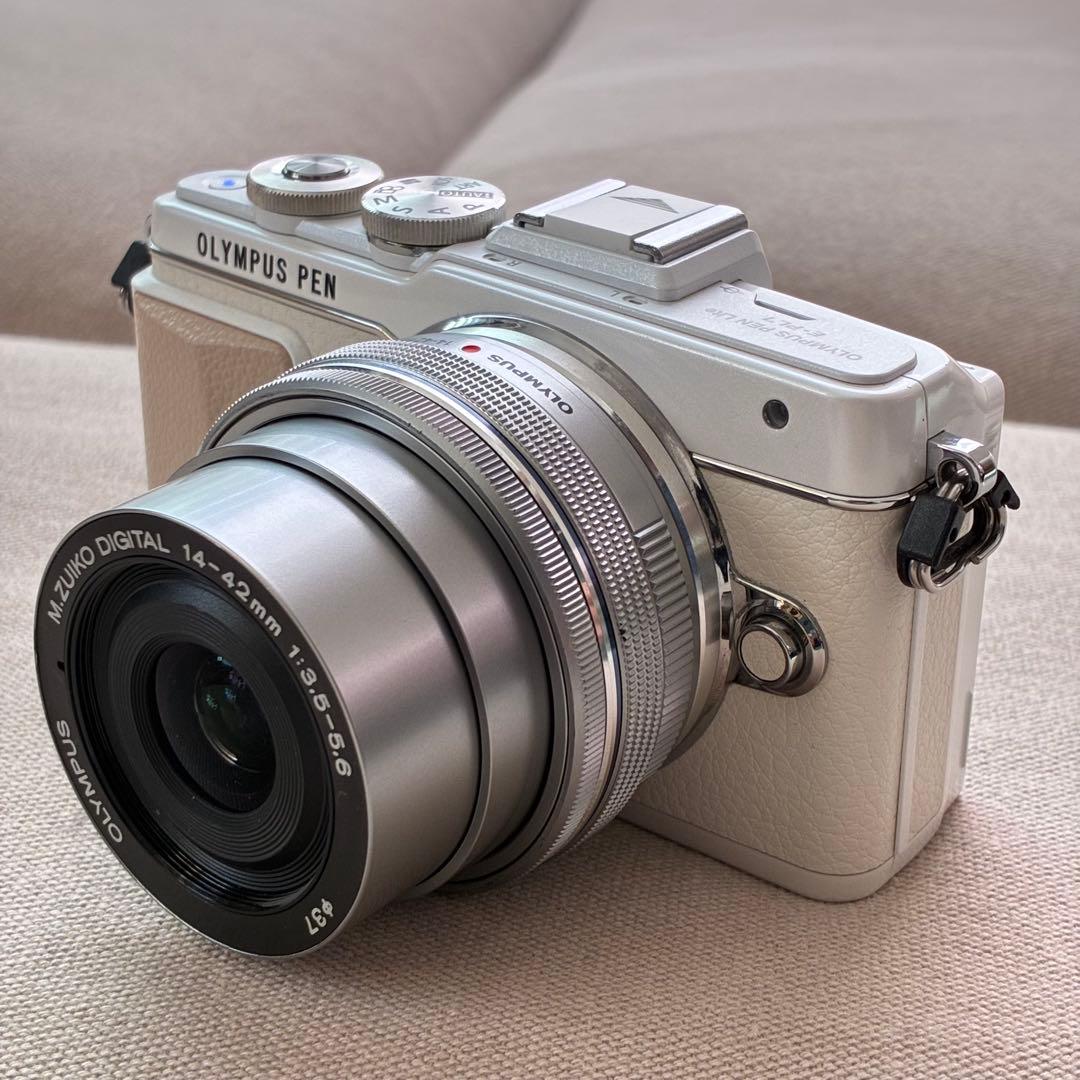 OLYMPUS PEN E PL7ミラーレス一眼カメラ 本体