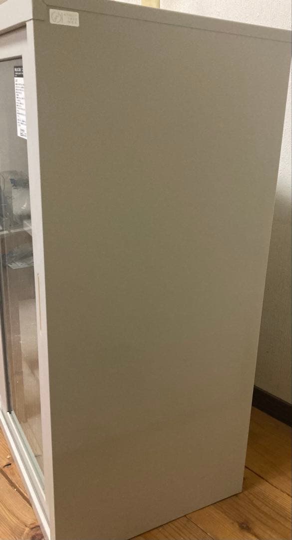 コクヨ、スチール製ガラス扉保管庫 3段棚、鍵付き