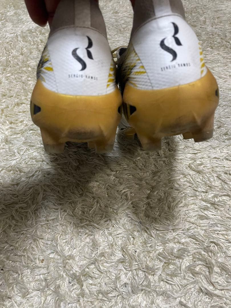 わお　MIZUNO モレリアネオ3β セルヒオ・ラモス 25.5cm