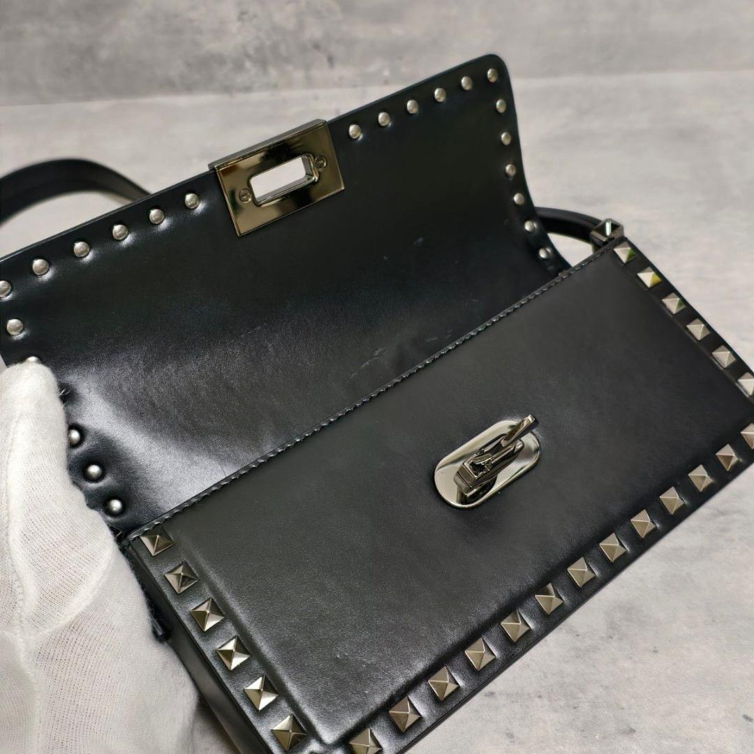 ヴァレンティノ ロックスタッズ23 イースト/ウエスト ショルダーバッグ