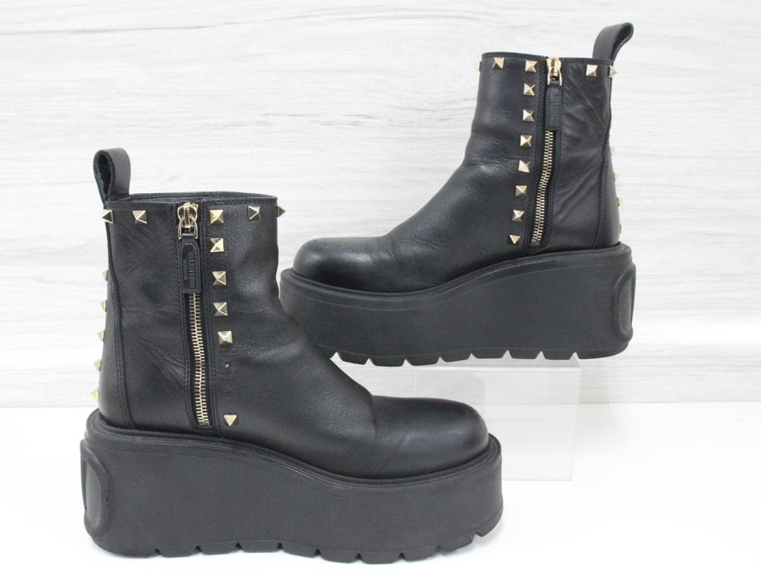 ▲ヴァレンティノガラヴァーニ プラットフォーム スタッズショートブーツ