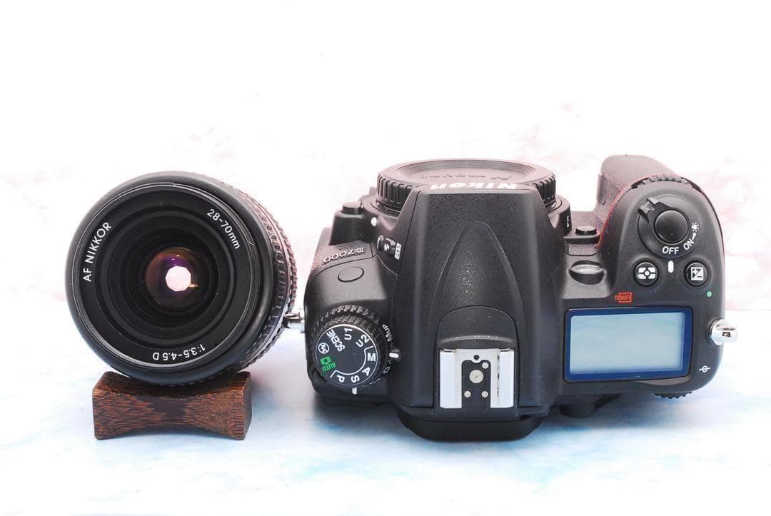 ニコン D7000◎一眼レフカメラ◎高速連写◎デビュー向け◎根強い人気機種！