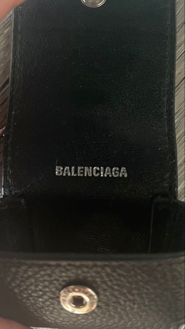 BALENCIAGA ブラックレザー　Air pods ケース